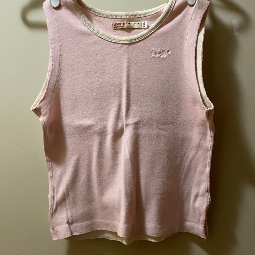 🌺4/$25🌺 Levi’s Red Tab light pink Tank Top